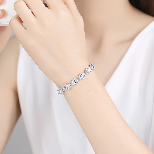 Eight Hearts And Eight Arrows Small Round Zircon Embellished Bracelet